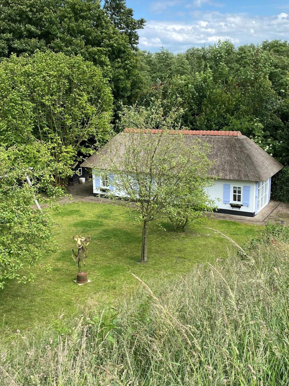 Lingeliefde Logement Complete Studio Met Eigen Keuken En Badkamer Panzió Acquoy Kültér fotó